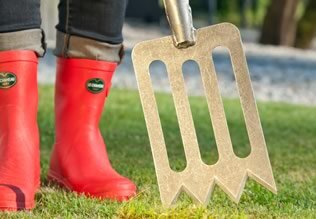 SPORK-Werkzeuge im Garten: Welcher Alleskönner passt zu Ihnen? - SPORK-Werkzeuge: Multitalente für den Garten | BAFORGA